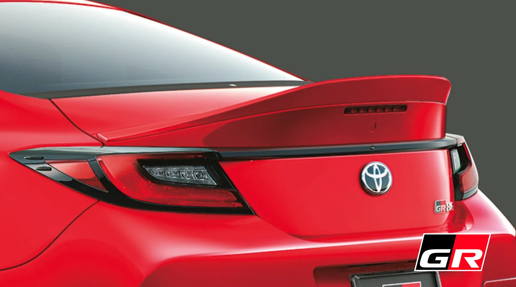 GRトランクスポイラー