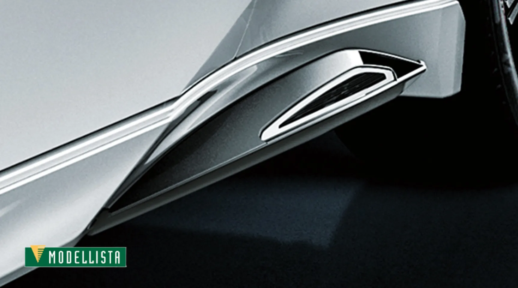 サイドガーニッシュ