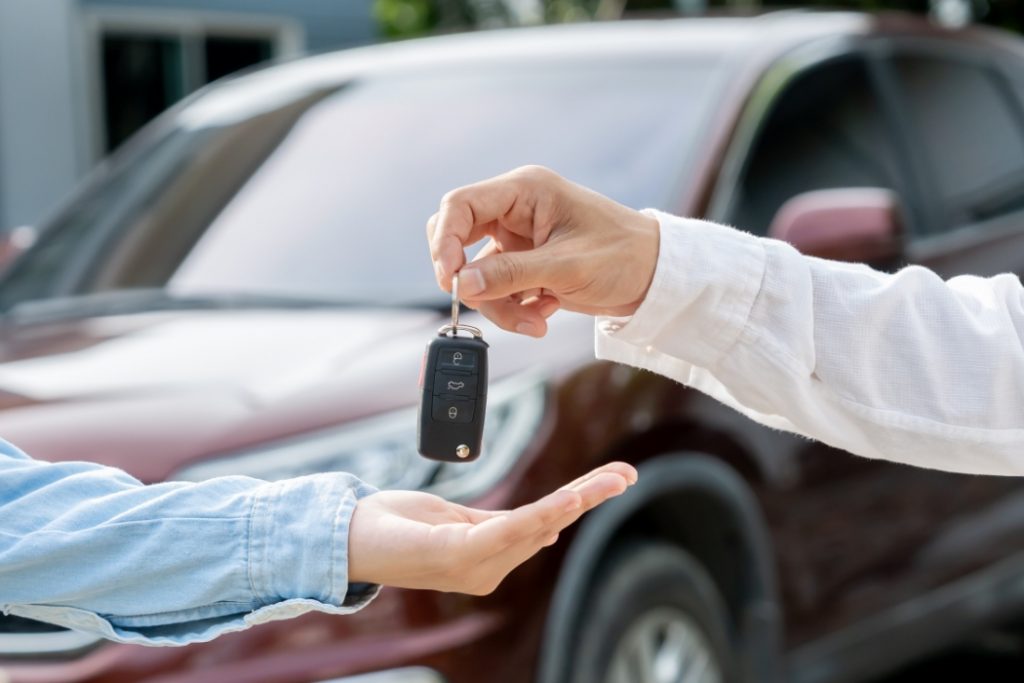 2年間の利用、カーリースと購入のどちらがお得？