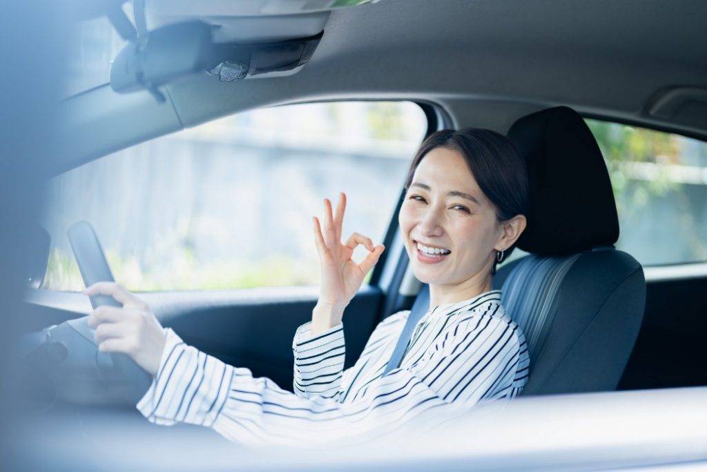 40代女性がかっこいい車に賢く乗るなら、クルカのカーリースがおすすめ