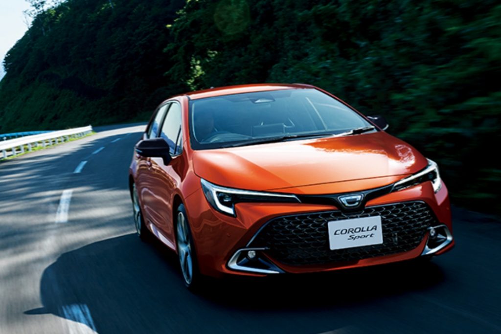 カローラスポーツ