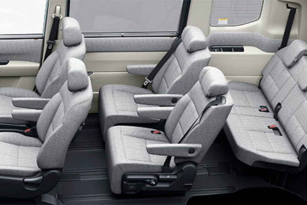 ステップワゴン内装