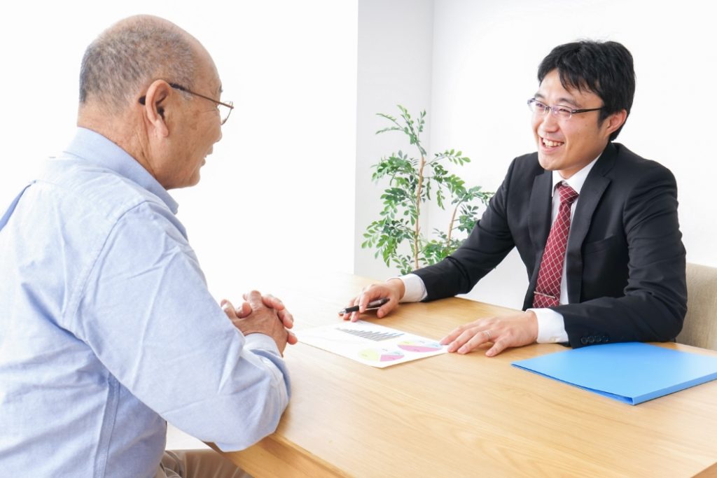 70歳でもローンは組める!自動車ローンの年齢制限は?