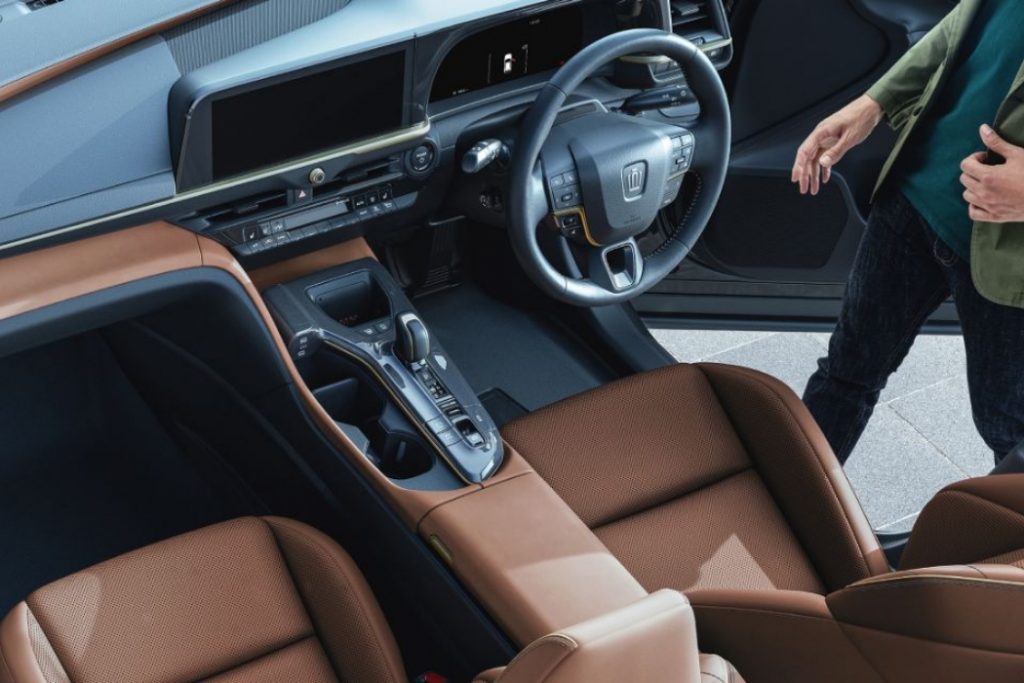 インテリア:ドライバーズ空間と寛ぎの空間