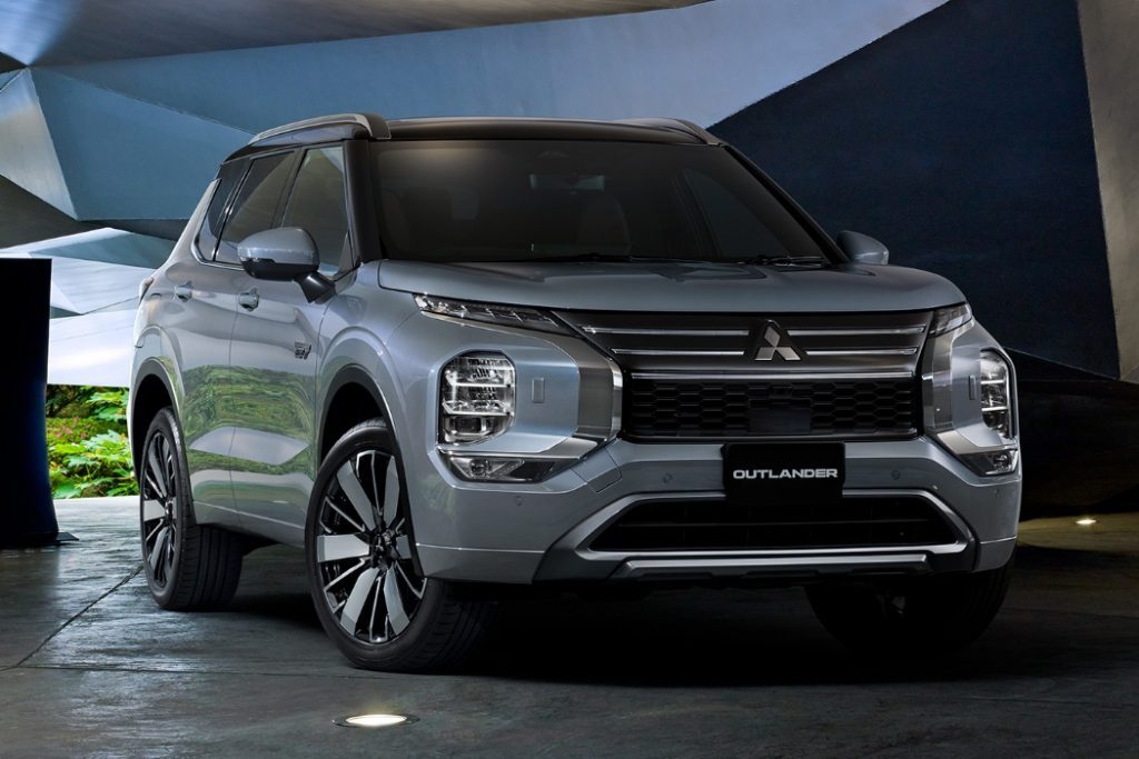三菱 アウトランダーPHEV