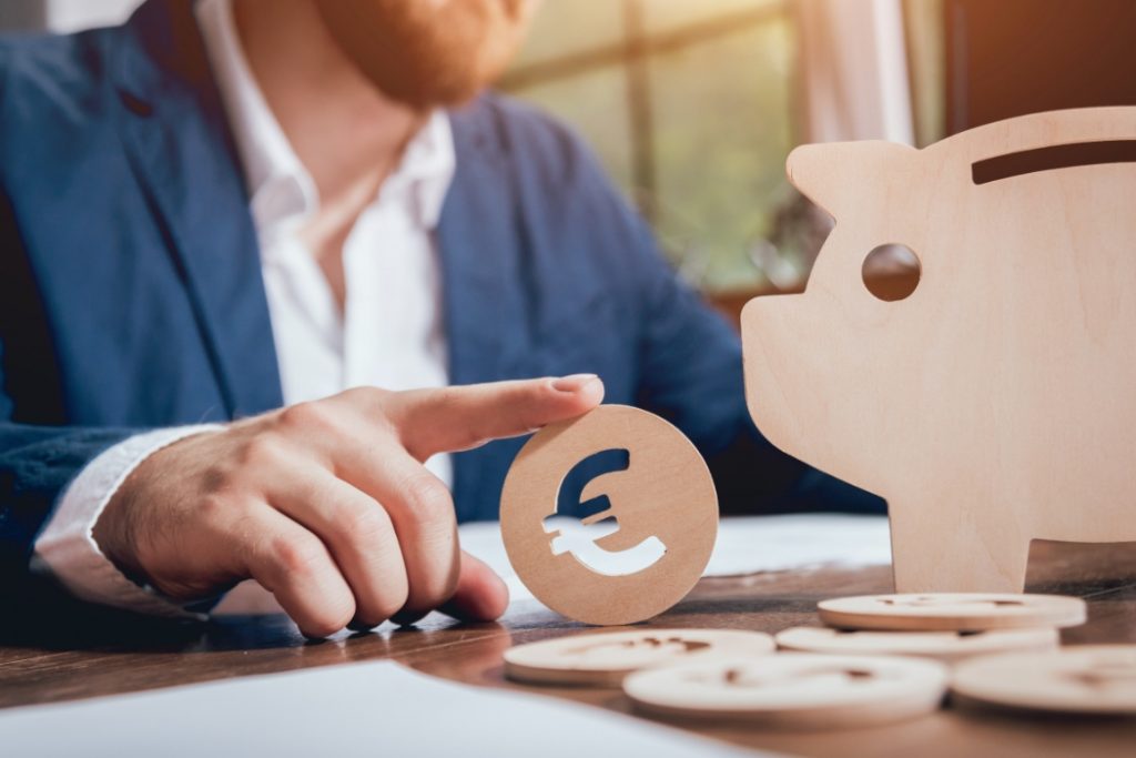 レクサスディーラーで年収を聞かれた時の対処法3選